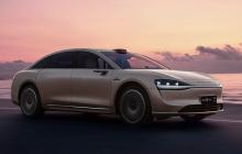 华为享界 S9 售 39.98 万起 首发 ADS3.0 智驾系统续航达 816km