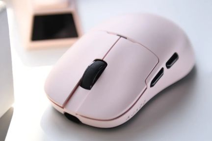黑爵 AJ159 APEX 无线鼠标破晓粉开售:三模连接、PAW3950,首发 299 元