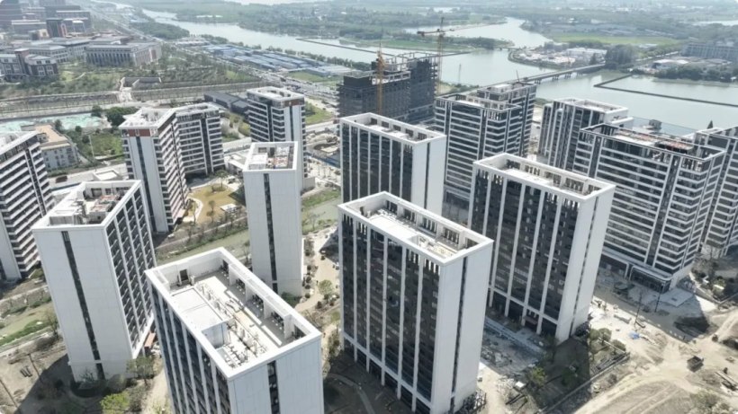 超 6000 套房源，华为上海西岑单身公寓项目预计 9 月底交付