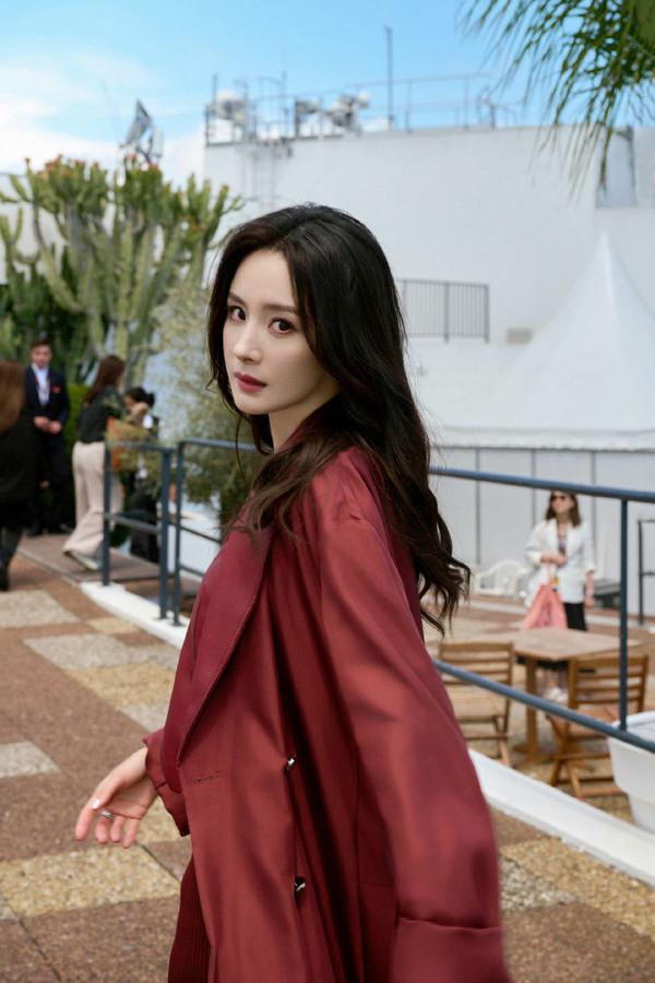  下单等提！杨幂晒出享界 s9 订单 余承东：欢迎挚友 