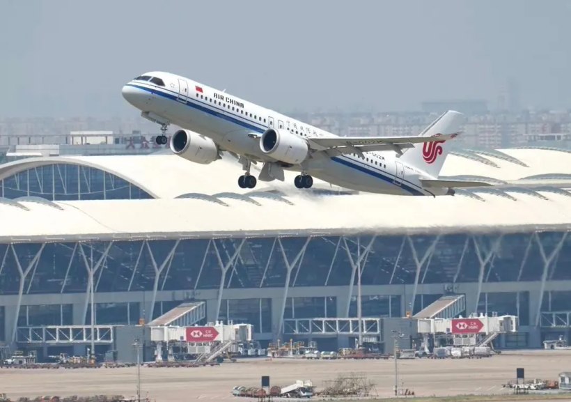 The second C919 assembly plant has been established in the Lingang area of ​​Pudong, Shanghai, and will meet the mass production needs of domestically produced large aircraft.