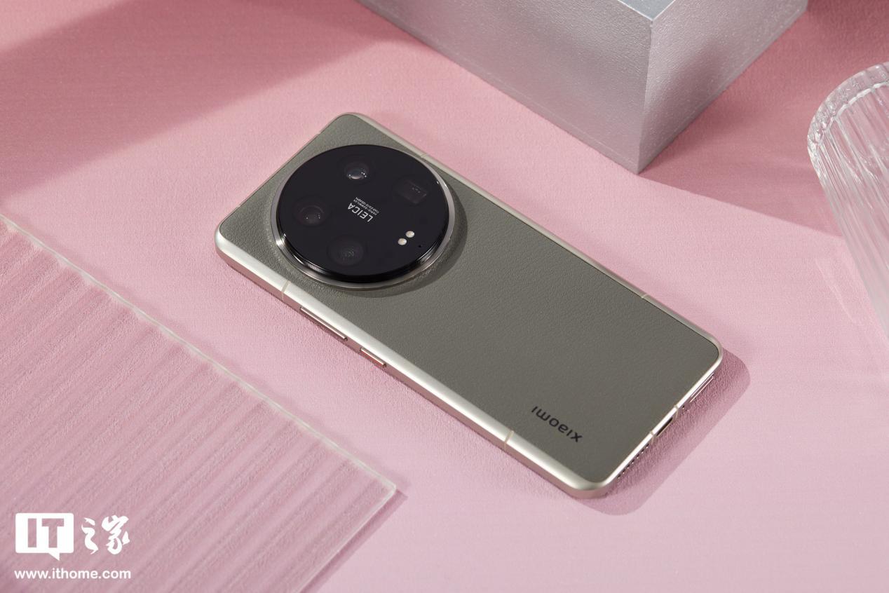 Harga alat ganti pembaikan telefon bimbit versi Ultra titanium Xiaomi 14 diumumkan: papan induk 3,030 yuan, skrin 1,690 yuan