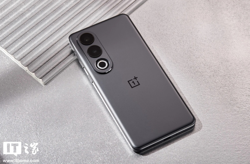 OnePlus Ace 3V mobile phone is on sale for the first time today: the first Snapdragon 7+ Gen 3 processor, starting from 1999 yuan