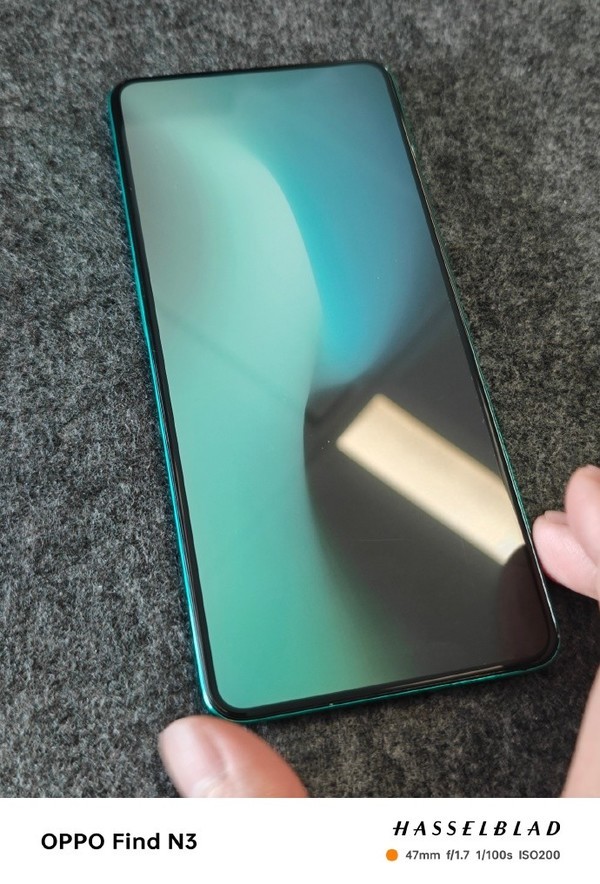 The OPPO Find model 5 years ago was exposed: the body has no buttons and is as thin as a blade