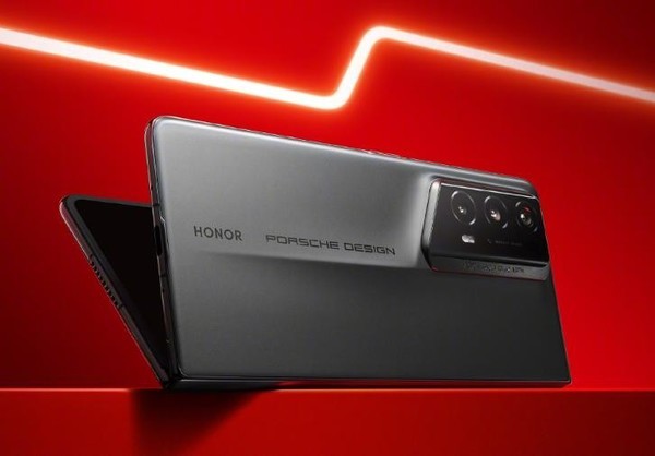 Samsung protective case hits Honor Porsche phone, the English on the back is exposed