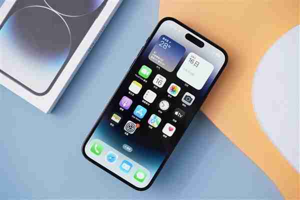 4月7日开始连上六天班！安卓用户关怀果粉：iphone闹钟没响上班要迟到