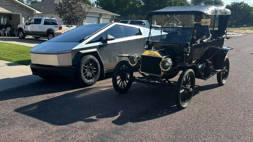 Tempat letak kenderaan Cybertruck diuji di Superchargers kerana Tesla membayangkan ia lebih lasak