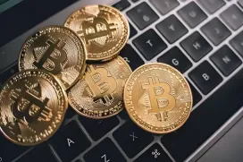 FTX创始人SBF狱中推特发声!从DOGE大裁公 务员到回忆FTX