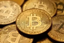 分析师KillaXBT预警：比特币8月5日临近关键转折点，警惕反向行情与洗盘震荡