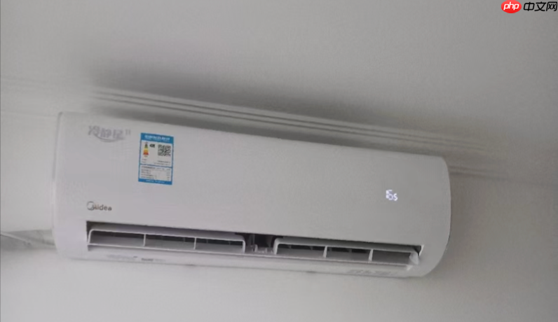 空调的出风口滴黑水是怎么回事 是不是里面太脏了