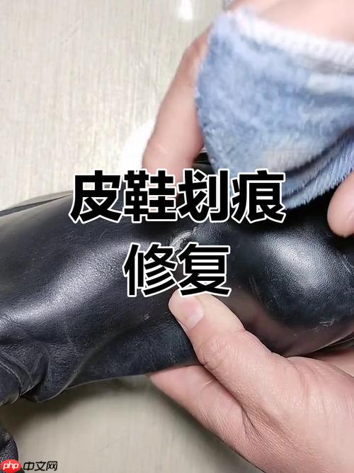 皮鞋划痕修复大概多少钱 线下皮鞋翻新修复价格【参考】