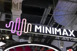 海螺AI怎么翻译英文文献 Minimax大模型翻译质量评测【对比】