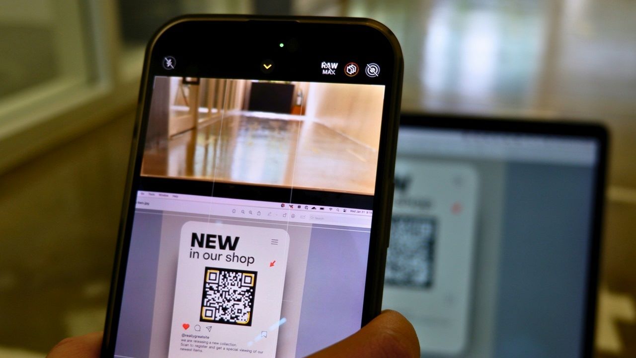4 Ways to Scan QR Codes on a Windows PC - Make Tech Easier