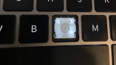 How to Fix a Stuck M1 MacBook Pro / Air Key