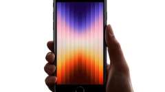 Cara memaksa memulakan semula, menutup, dan memulakan semula iPhone SE 3
