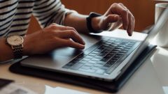 Cara Auto-Disable Touchpad semasa menyambungkan tetikus pada Windows 10