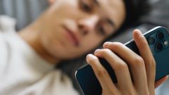 7 aplikasi untuk melambatkan menatal tanpa pemikiran anda melalui media sosial