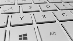 Comment configurer des raccourcis de laurier personnalisés pour coller des extraits de texte prédéfinis dans Windows 10 et 11