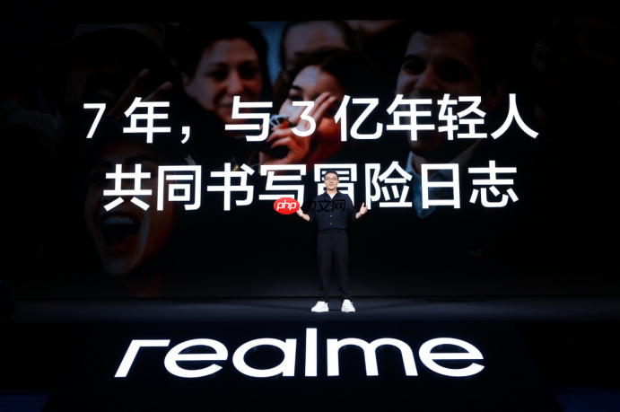 真我GT8 Pro正式发布:机械拼装设计  搭载理光 GR 影像系统颠覆街拍体验