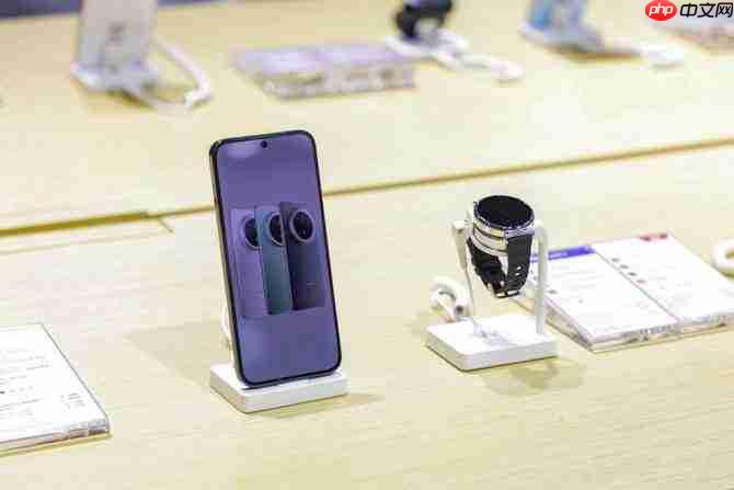 华为携多款明星产品闪耀2025中国移动大会:以技术创新定义智慧生活新范式