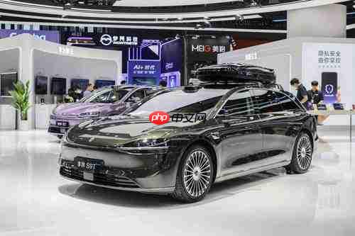 华为携多款明星产品闪耀2025中国移动大会:以技术创新定义智慧生活新范式