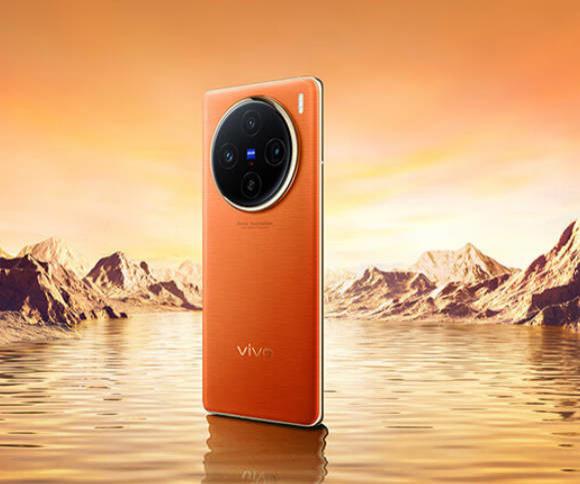疑似 vivo X200 Ultra 配置流出:两亿像素长焦+2K 国产屏!