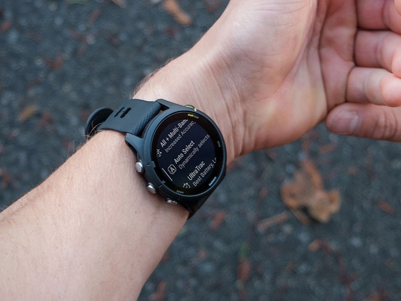 Le nouveau logiciel de montre intelligente Garmin Forerunner est désormais disponible avec une fonction de vibration mise à jour