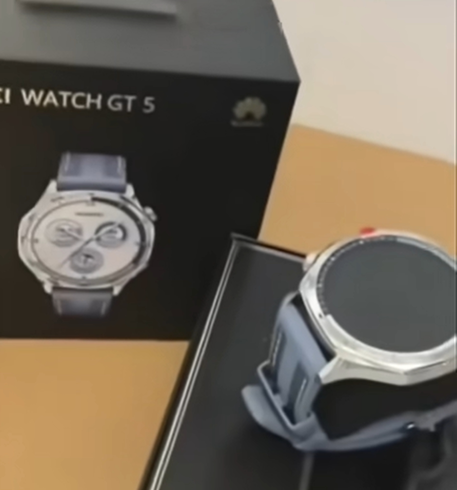 Rakaman pembuka kotak Huawei Watch GT 5 menunjukkan paparan OLED yang dikhabarkan sebelum dikeluarkan