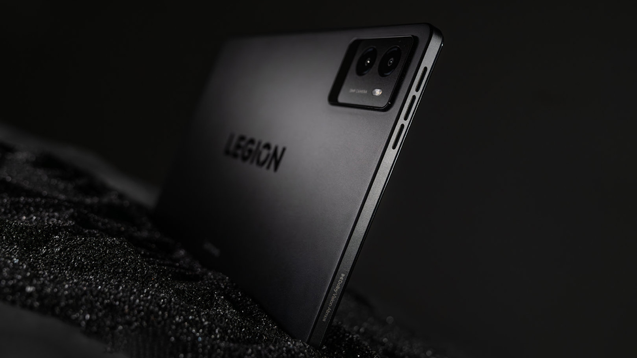 Lenovo präsentiert sein neues kompaktes Legion-Gaming-Tablet mit mattschwarzer Oberfläche