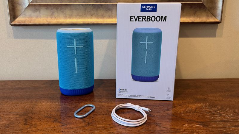 Ulasan: Pembesar Suara Bluetooth Ultimate Ears\' EVERBOOM Mengemaskan Punch Dengan Reka Bentuk Lasak