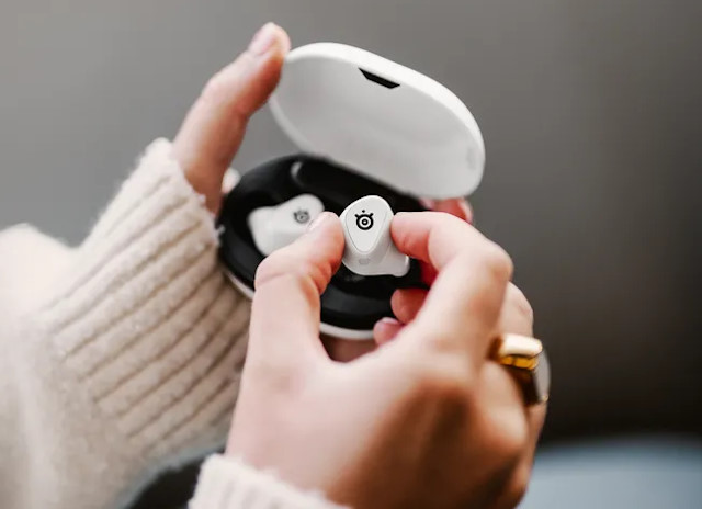 Les écouteurs de jeu SteelSeries Arctis GameBuds dévoilés avec ANC, chargement sans fil Qi et plus encore