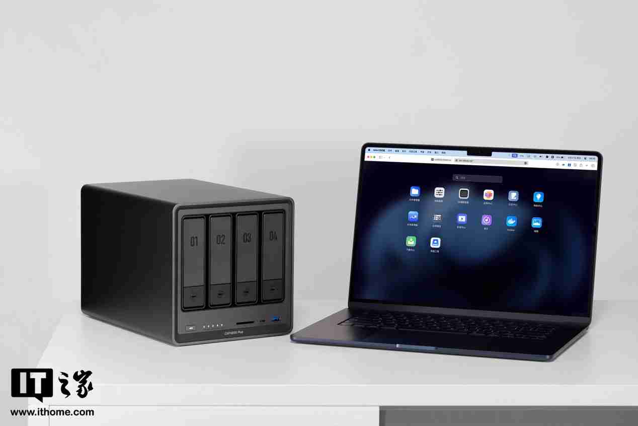 绿联 NAS 私有云 DXP4800 Plus 图赏:沉稳低调,简约大气