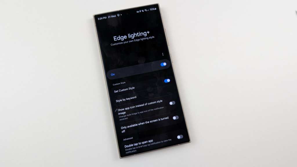 三星承认 One UI 6.1.1 更新导致 Edge Lighting+ 应用无法正常运行