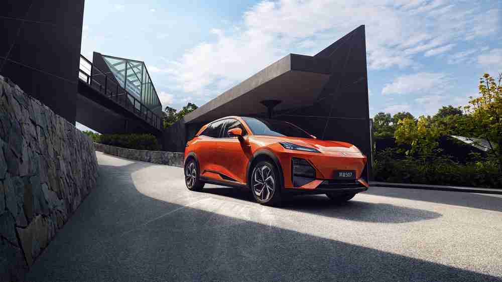 深蓝S07智驾体验再升级,City LCC Plus刷新红绿灯路口通行体验