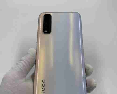 iqoou1充电器的特点与性能解析（高速充电、智能适配、安全保护）
