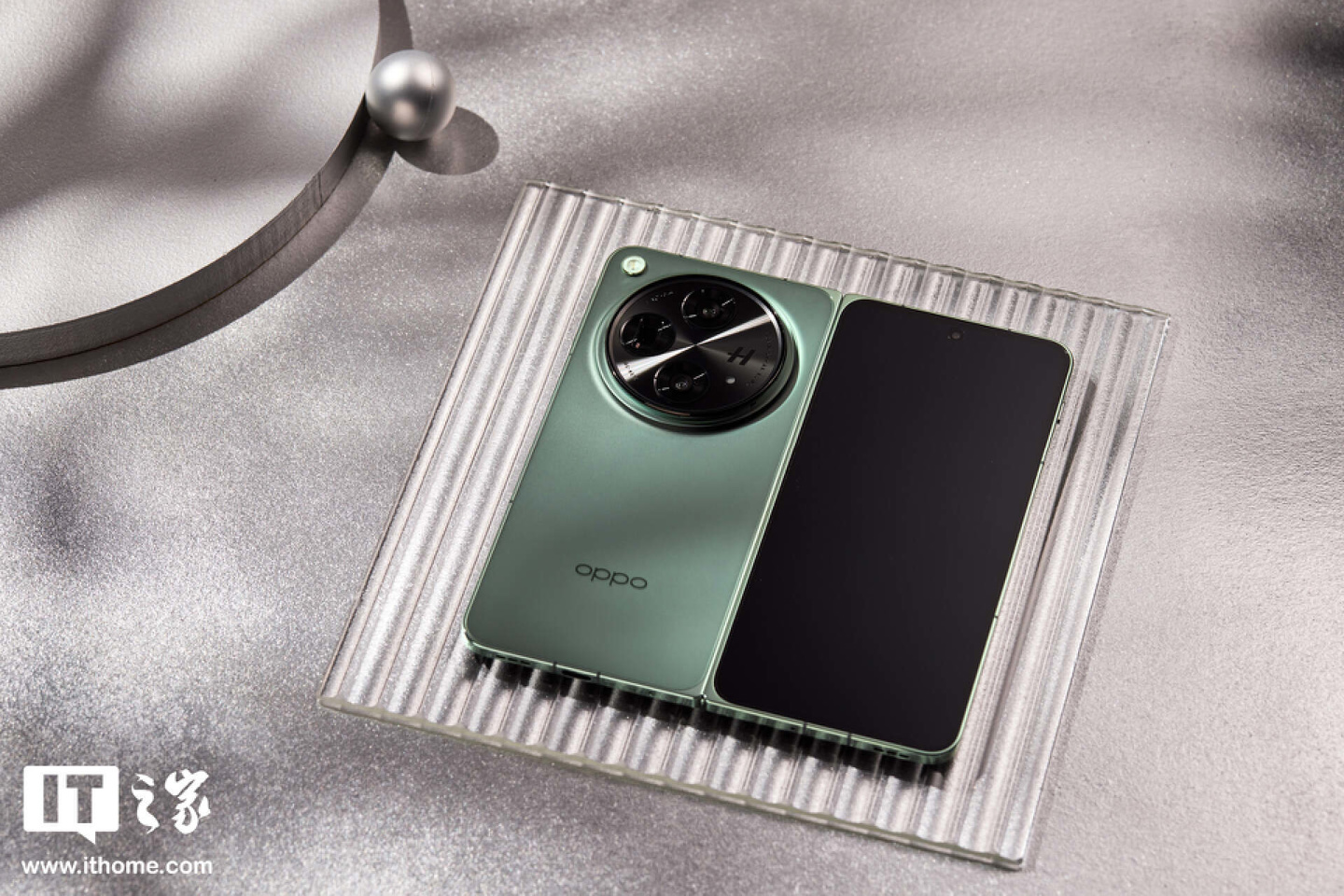 OPPO Find N3 折疊屏手機(jī)獲推 ColorOS 14.0.0.841 升級(jí)：VIP 模式三段開關(guān)可改為“經(jīng)典模式”
