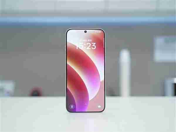 行业首个！oppo find x8获得莱茵智能护眼4.0认证：带来全新熄灯护眼技术