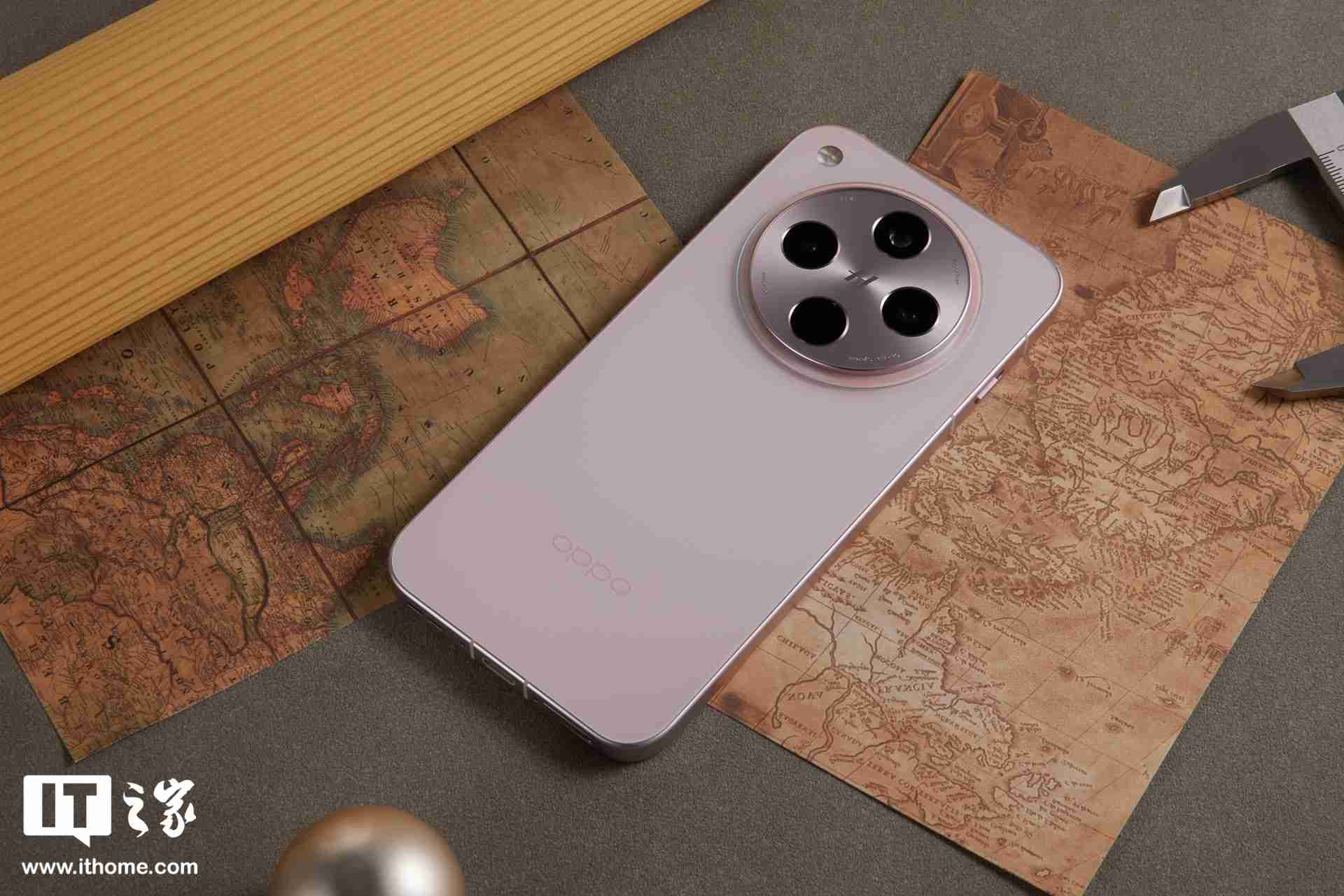 OPPO Find X8 粉色版图赏:淡雅之中透露着活力