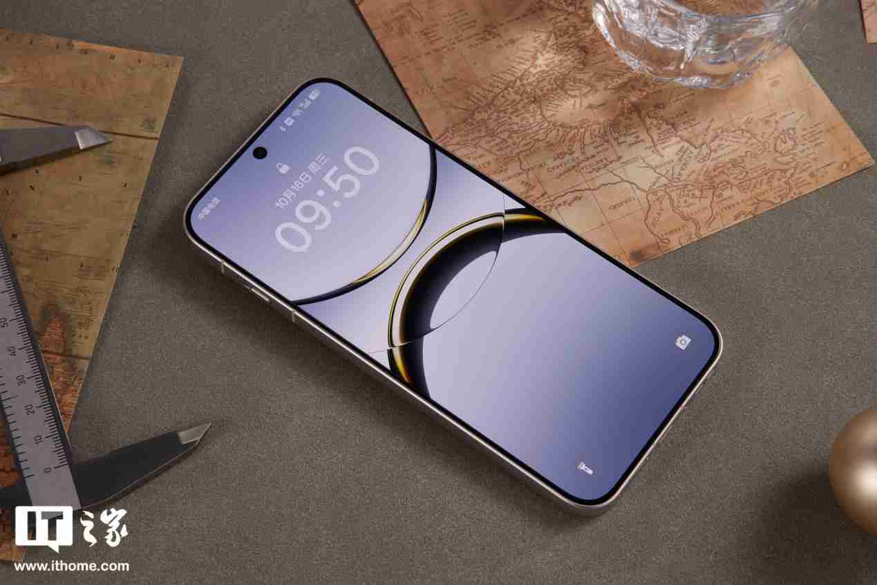 OPPO Find X8 粉色版图赏:淡雅之中透露着活力