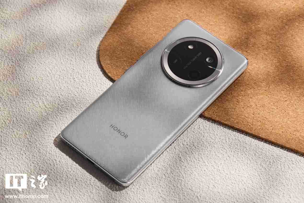 荣耀 X60 Pro 玄武灰图赏:金属质感,硬汉风格