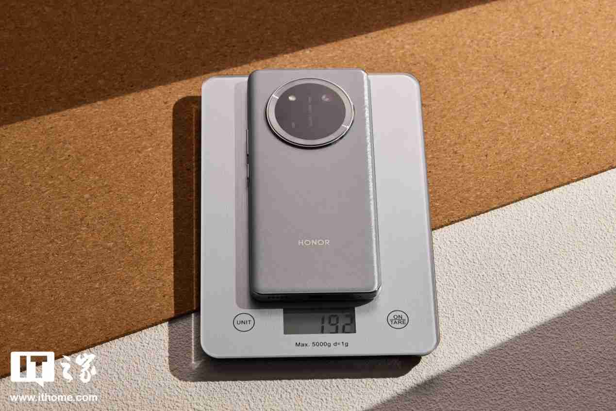 荣耀 X60 Pro 玄武灰图赏:金属质感,硬汉风格