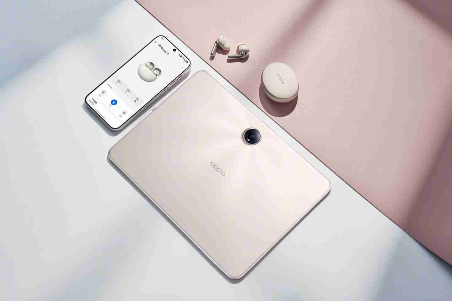OPPO 全家桶照片公布，含 Find X8 系列手机、Pad3 Pro 平板等