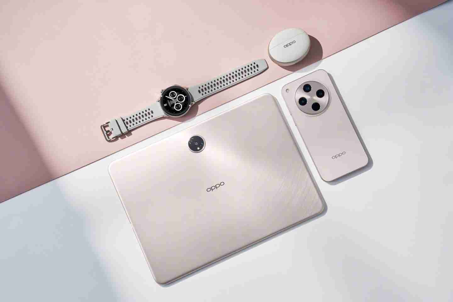 OPPO 全家桶照片公布，含 Find X8 系列手机、Pad3 Pro 平板等