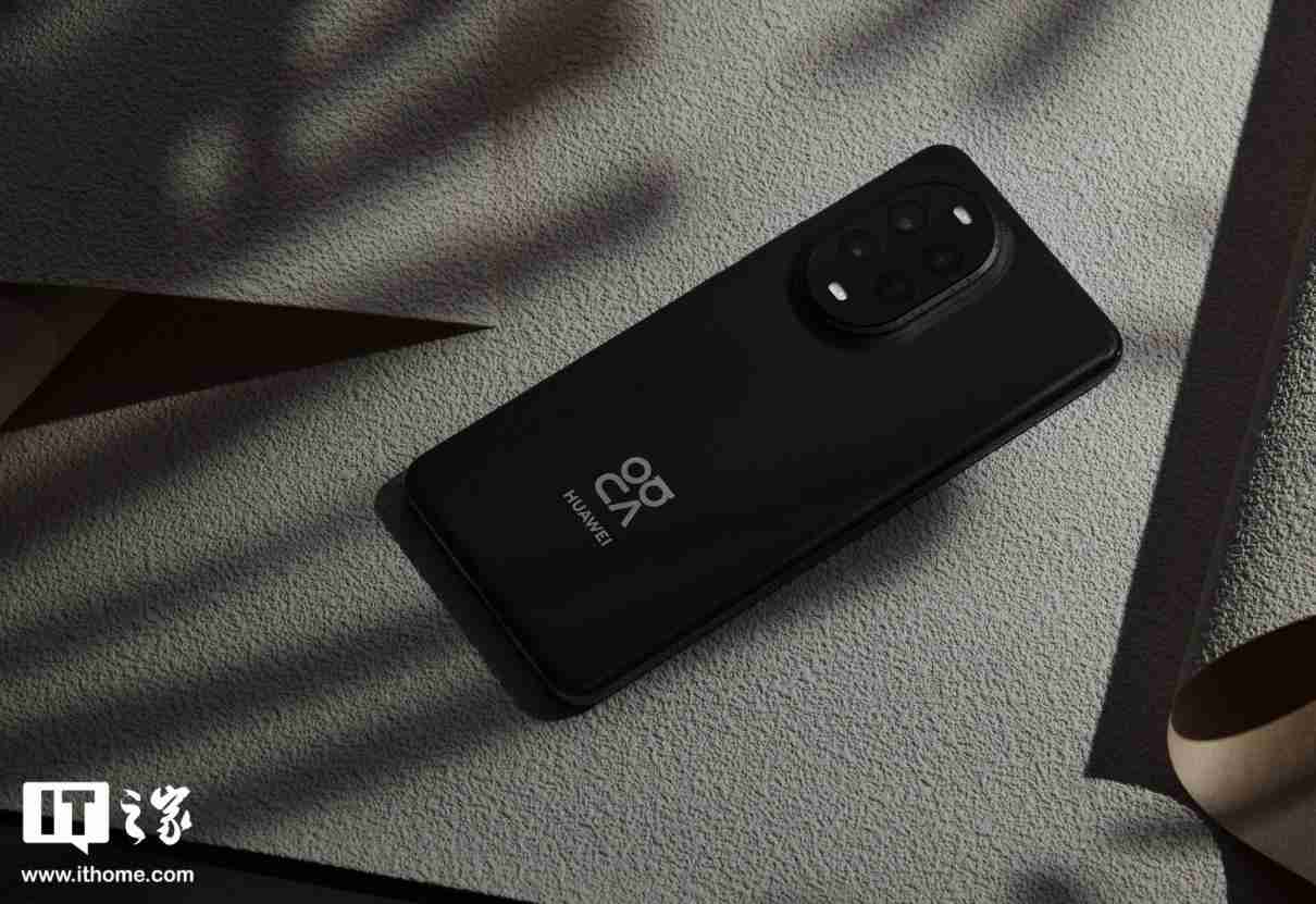 华为 nova 13 系列真机实拍:全新格纹变奏设计,超级星耀环升级