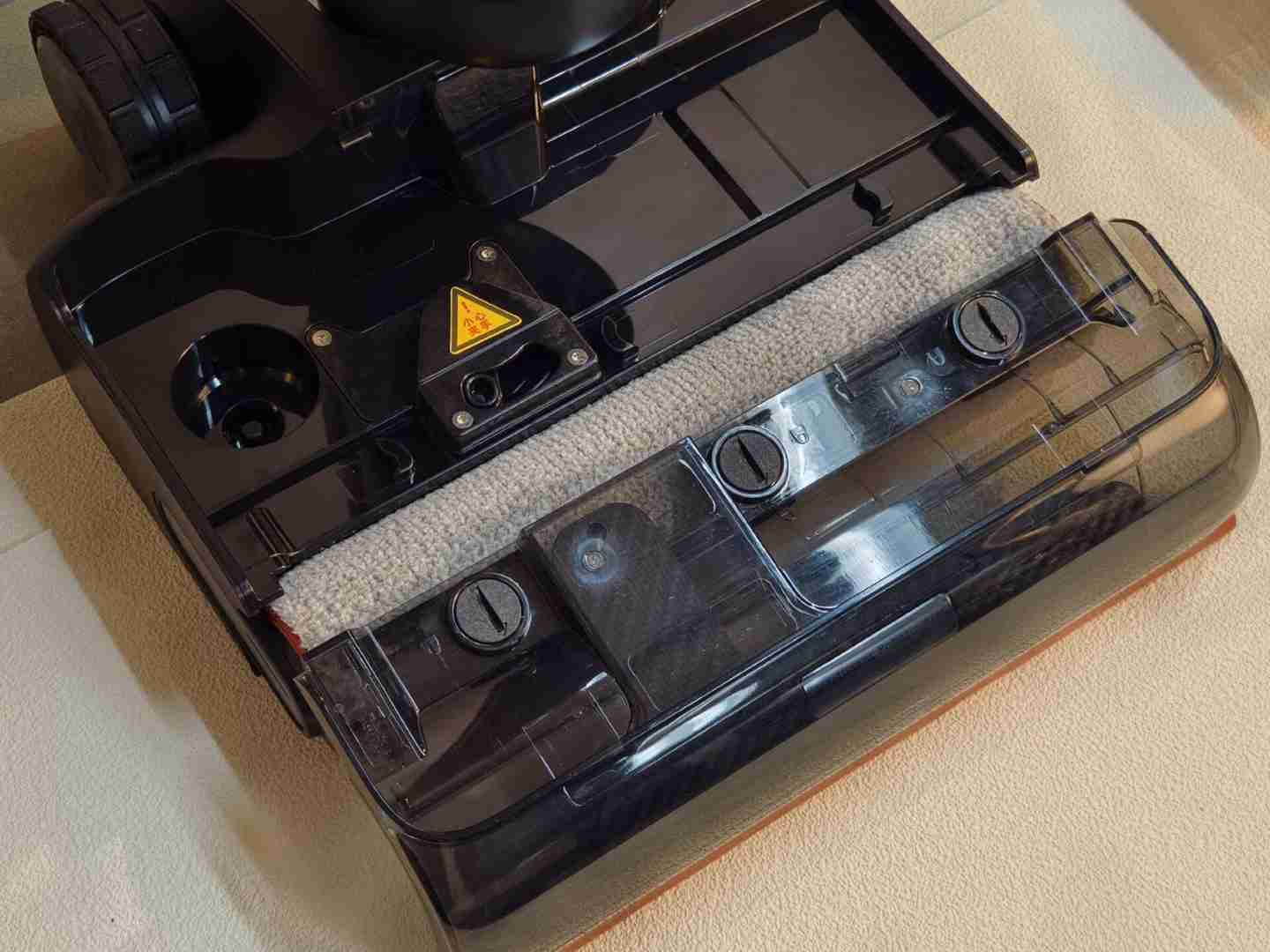 追觅 T40 Ultra 洗地机体验：20000Pa 能吸，智能升降机械臂能抓，还有 100℃沸水浸泡绝活