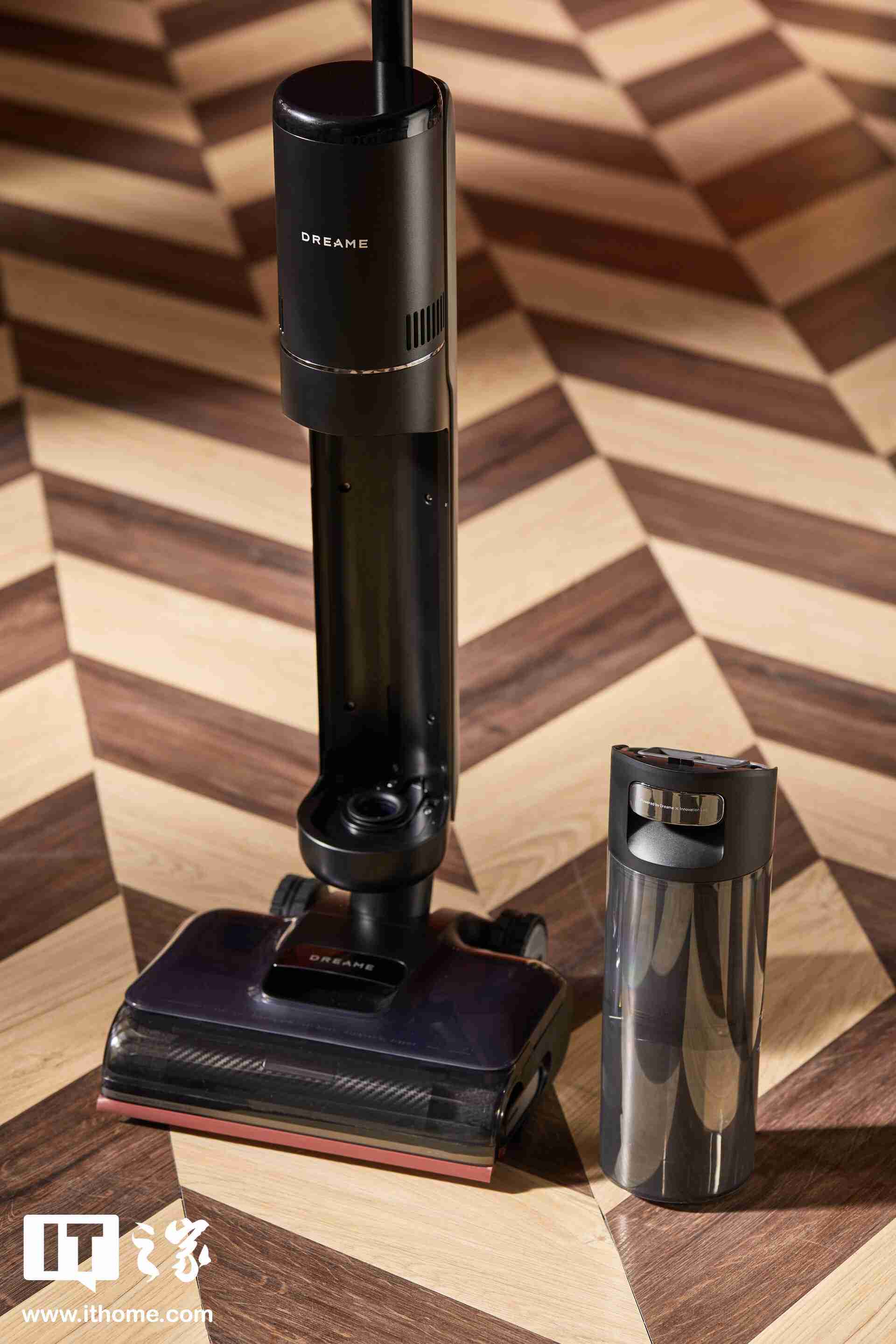 追觅 T40 Ultra 洗地机体验：20000Pa 能吸，智能升降机械臂能抓，还有 100℃沸水浸泡绝活