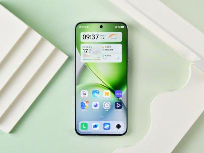 这些手机真正做到了既要又要，不仅轻薄而且也有大电池