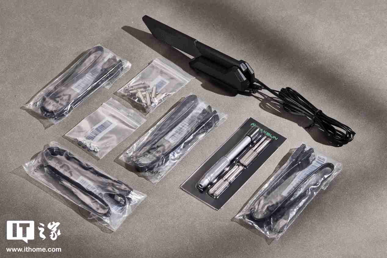 铭瑄北冰洋 Z890 ARCTIC 主板评测：白色装机绝配，BIOS 体验大提升