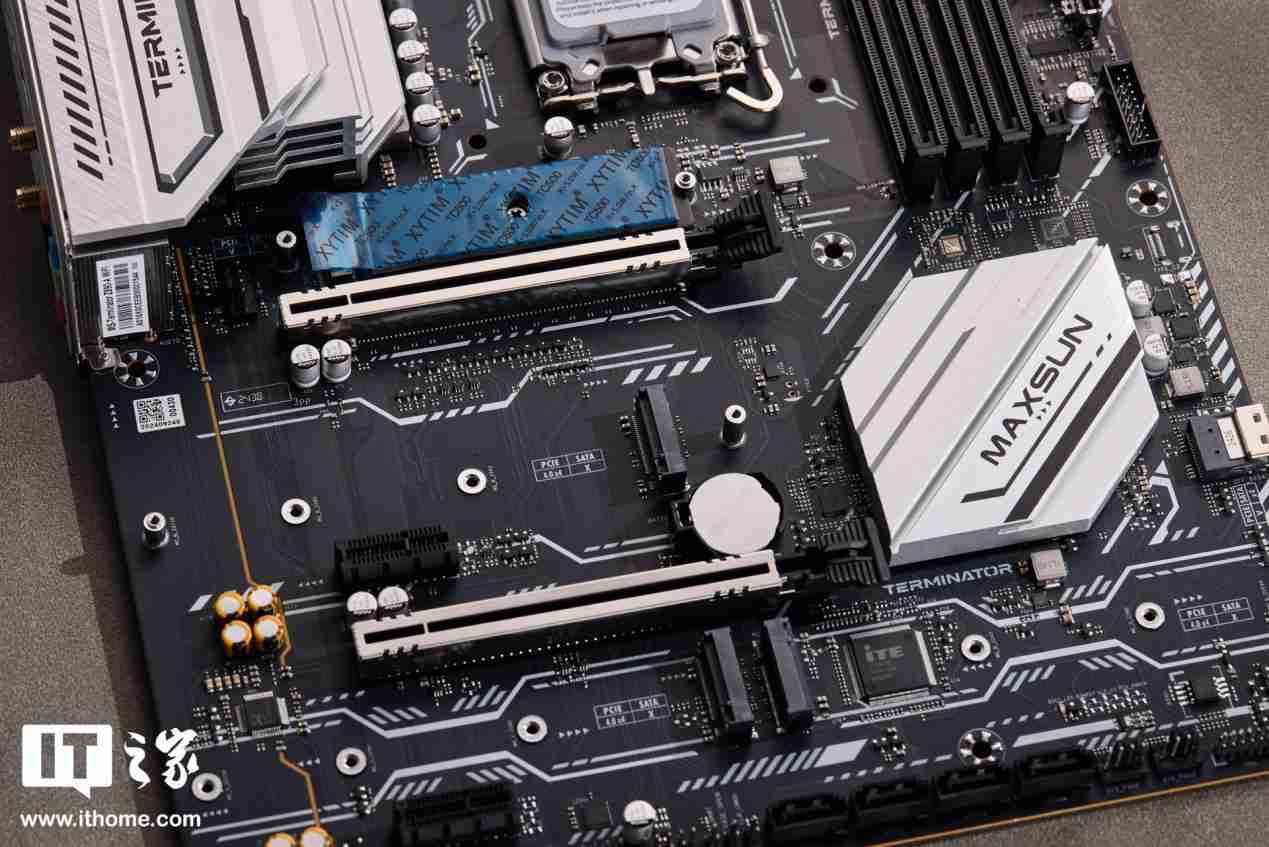 铭瑄终结者 Z890-A Wi-Fi 主板评测:进阶玩家的实用之选