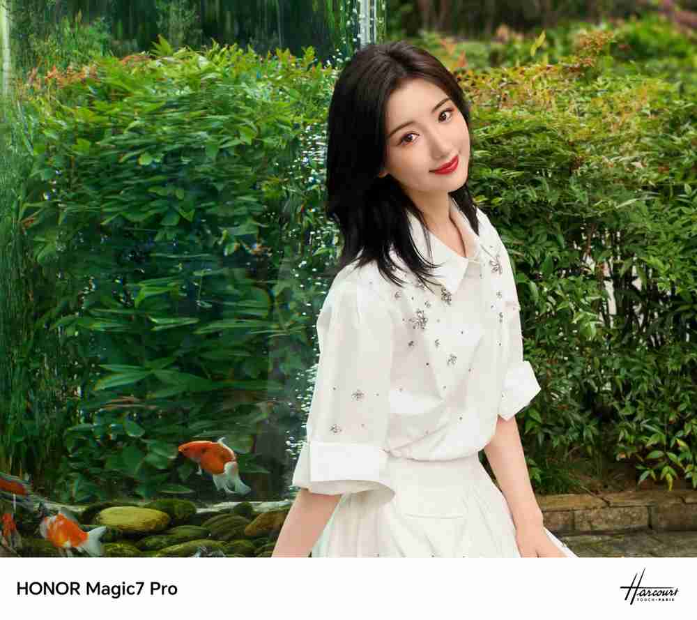 荣耀Magic7镜头里的毛晓彤 闯入镜头的生命力